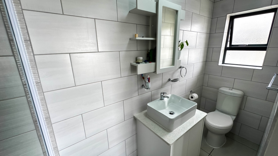 2 Bedroom Property for Sale in Dana Bay Western Cape